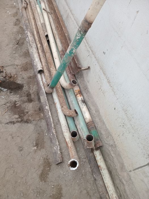 Печка и трубы продам.