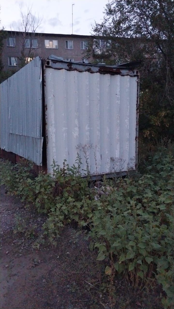 Продаётся железный контейнер