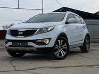 Kia Sportage anul 2012 luna 12.motor 2.0Crdi automata 184 cp..