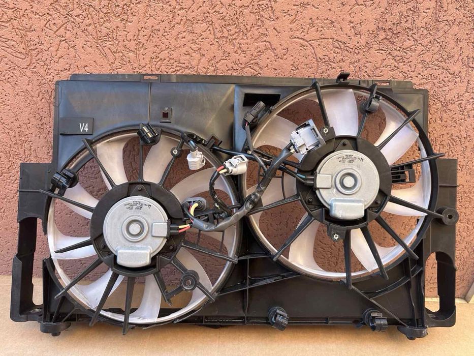 Броня предна Toyota Rav 4 и други части