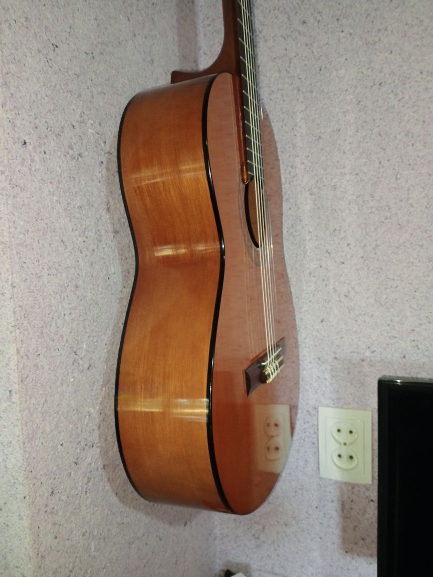 Original gitara Yamaha C40