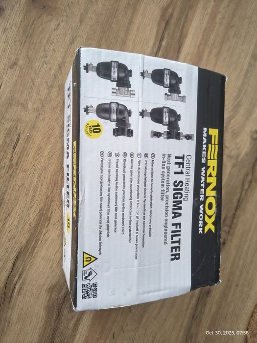 Filtru anti-magnetită Fernox TF1 Sigma cu lichid protector 500 ml