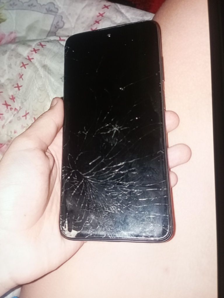 Redmi 10 display spart și camera sparta