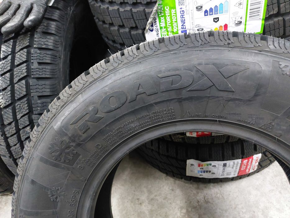 НОВИ зимни ROADX 185/80/14C 102R DOT 1724