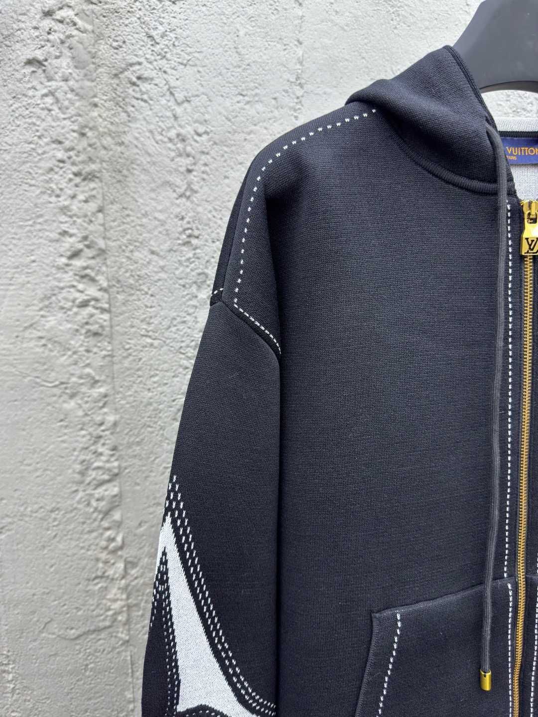 Hanorac Louis Vuitton Calitate Premium