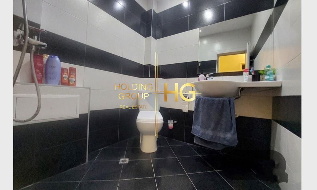 Продава се Тристаен апартамент в Варна, Централна поща - 92 кв.м за 2359 €/кв.м - Снимка #10