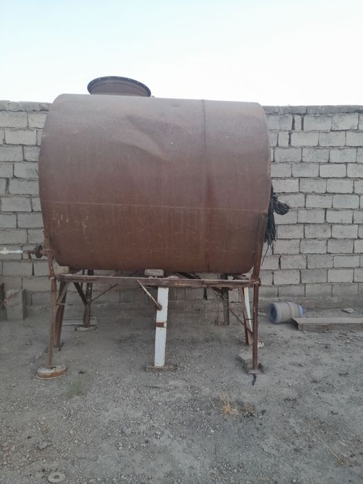 5 тонналик темир ёмкость сотилади сувга ишлатилган
