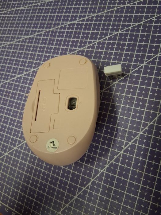 Безжична мишка розов цвят