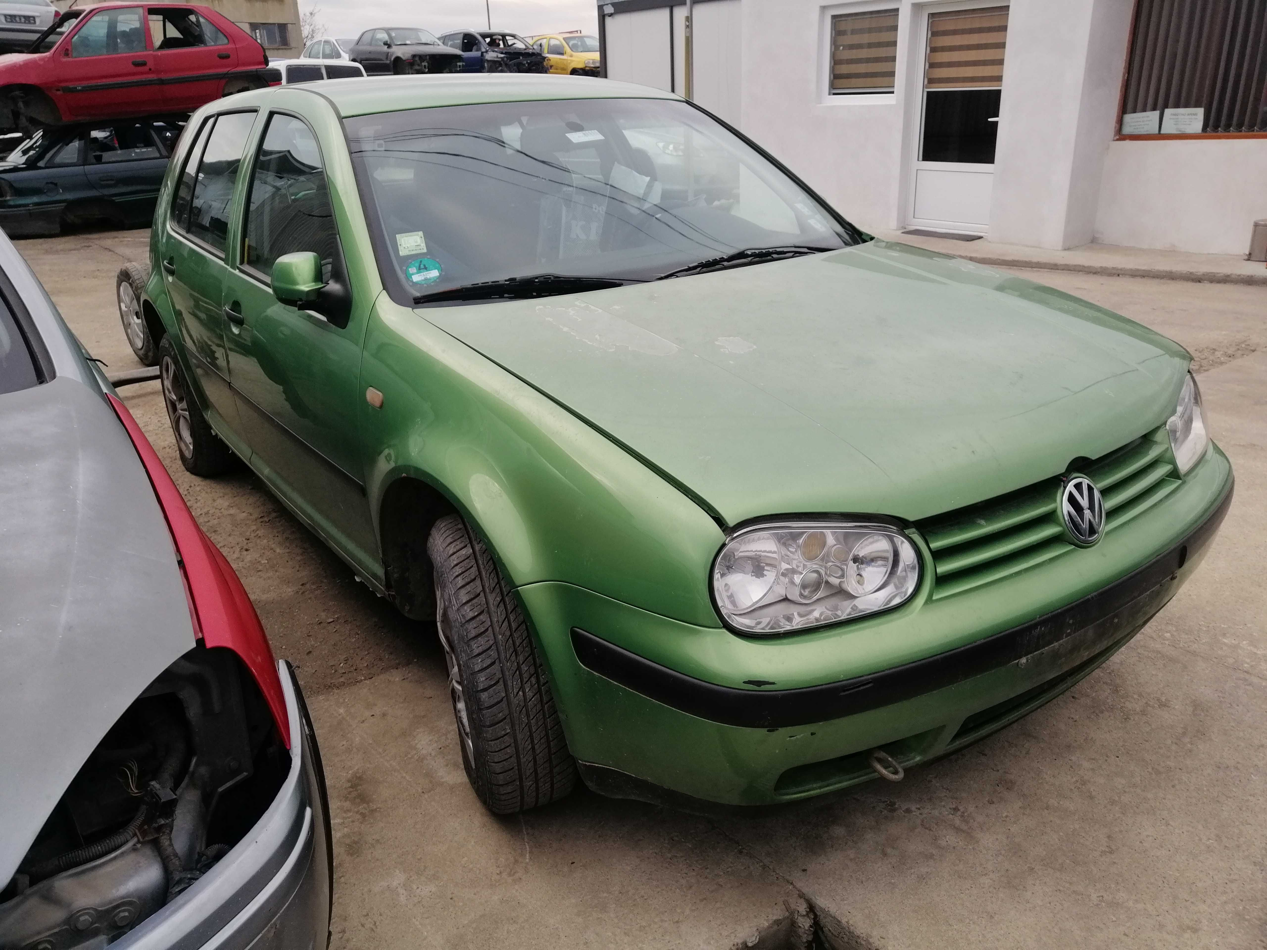 Фолксваген Голф 4/ VW Golf 4, 1.6 101к.с на части