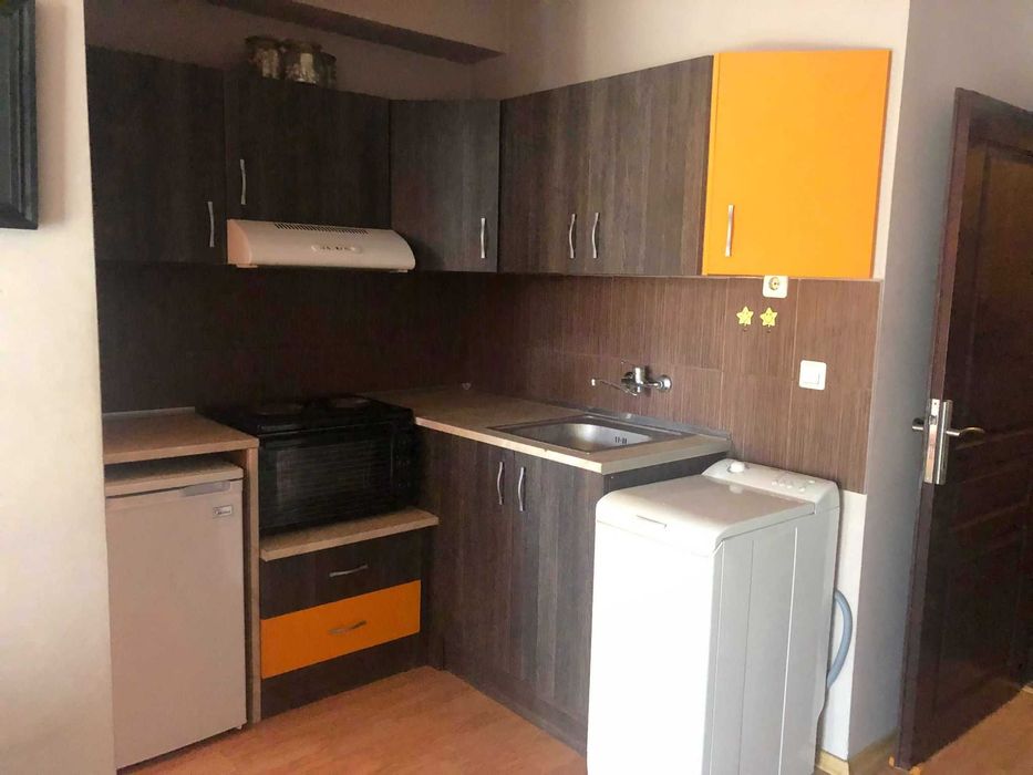 Дава се под наем Двустаен апартамент в Пловдив, Кършияка - 65 кв.м за 325 € - Снимка #1