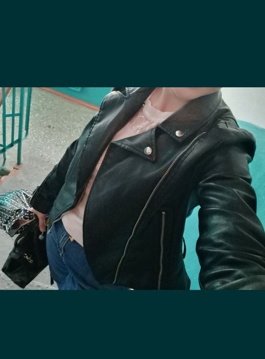 Кожанка в отличном состоянии