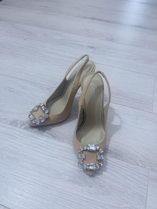 Pantofi eleganti marimea 35