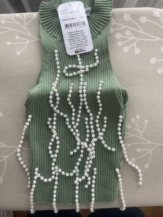 Топ с перли - нов