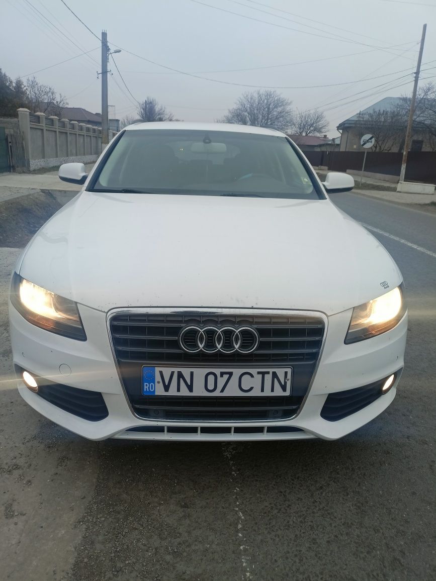 Vand Audi A4 B8 2010