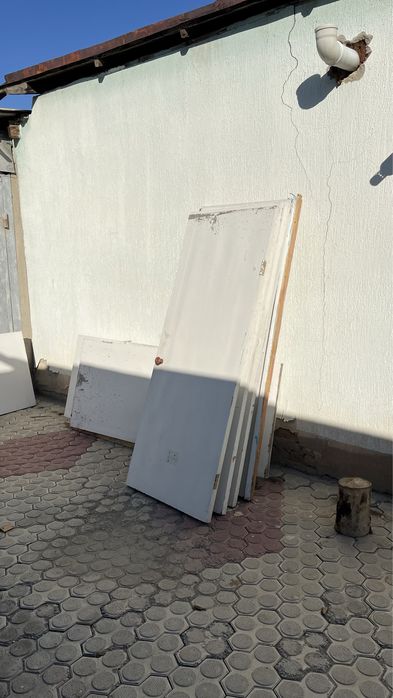 Есік сатылады