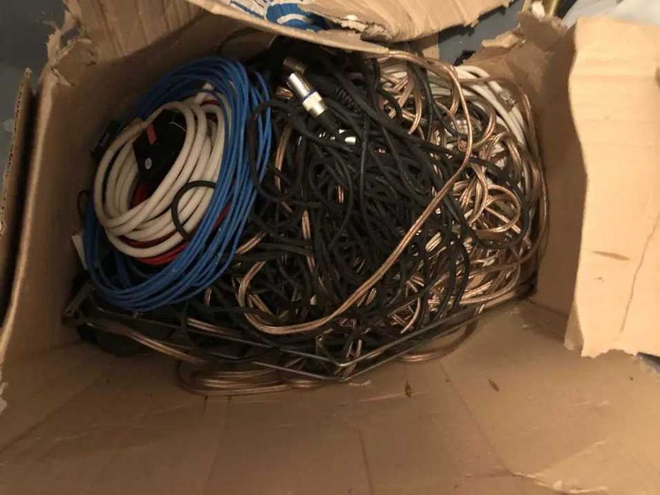 Cabluri boxe si altele, stare buna