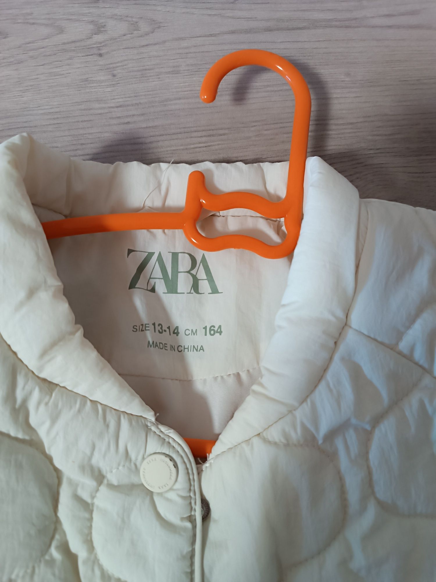Пролетно яке Zara
