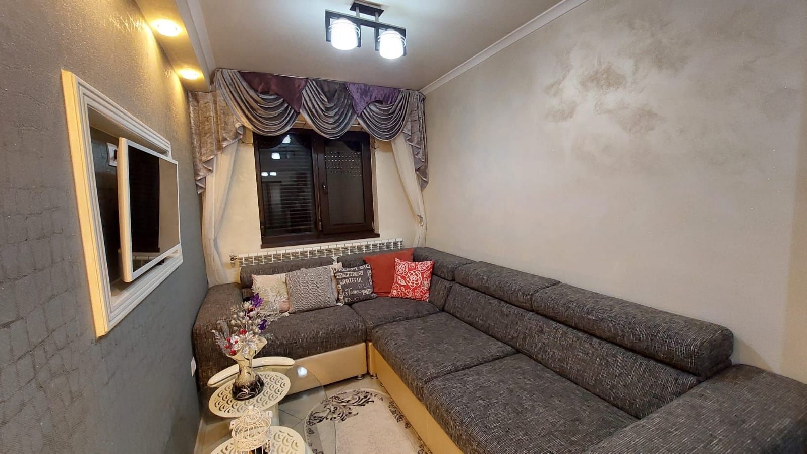 Vând apartament cu 3 camere