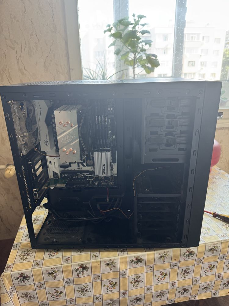 ASRock Intel I7 7700 Kingston DDR4
