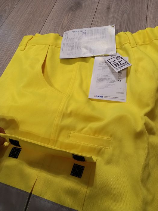 Vand Pantaloni Reflectorizanti Lucru SCURTI Planam