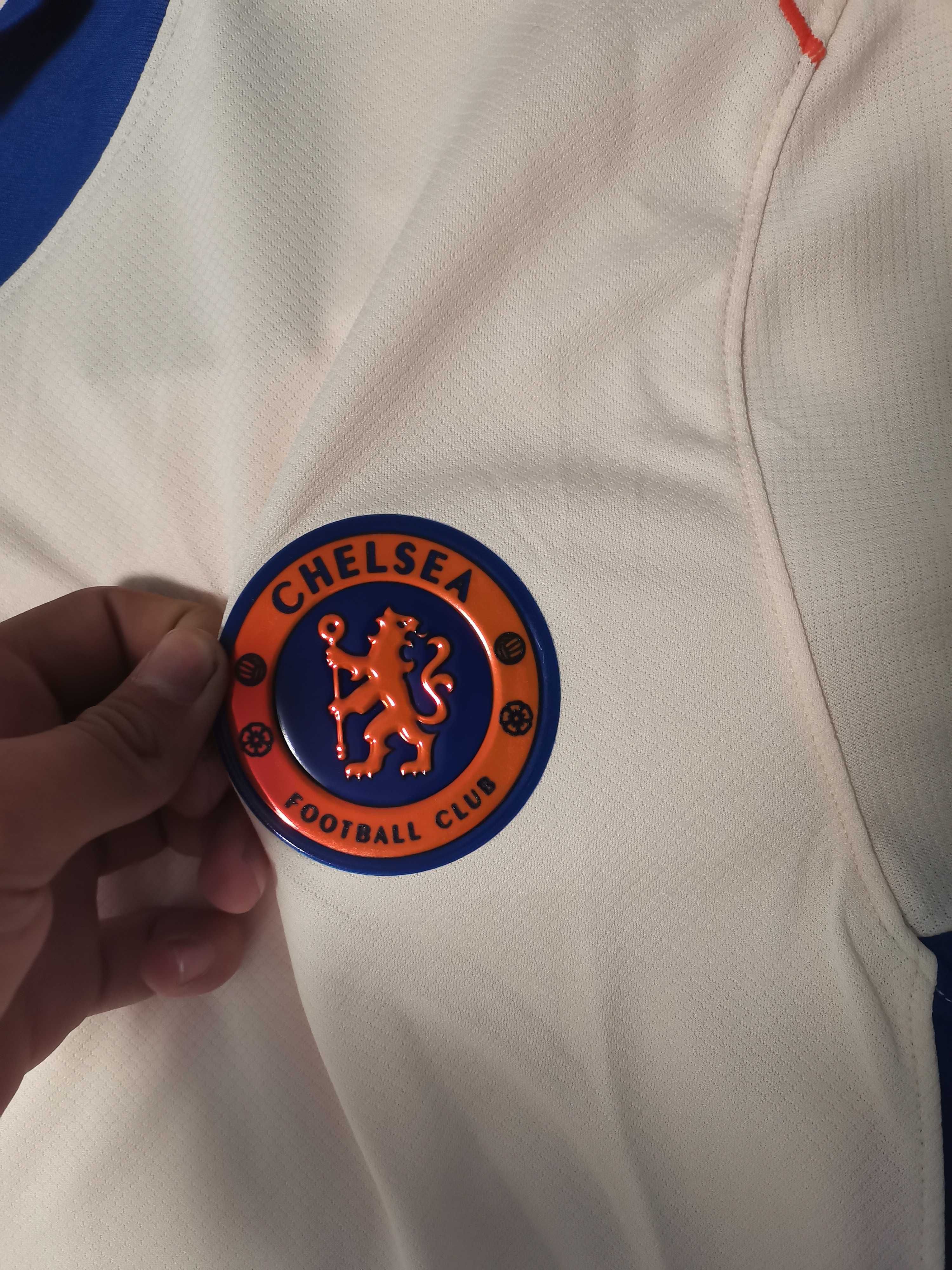 Тениска на Челси 24/25 away kit размер XL (става и за L).
