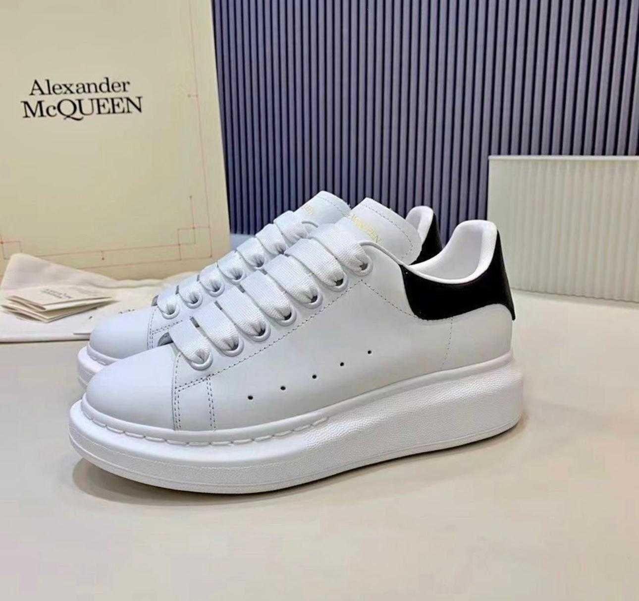 Adidasi dama si barbati Alexander McQueen premium