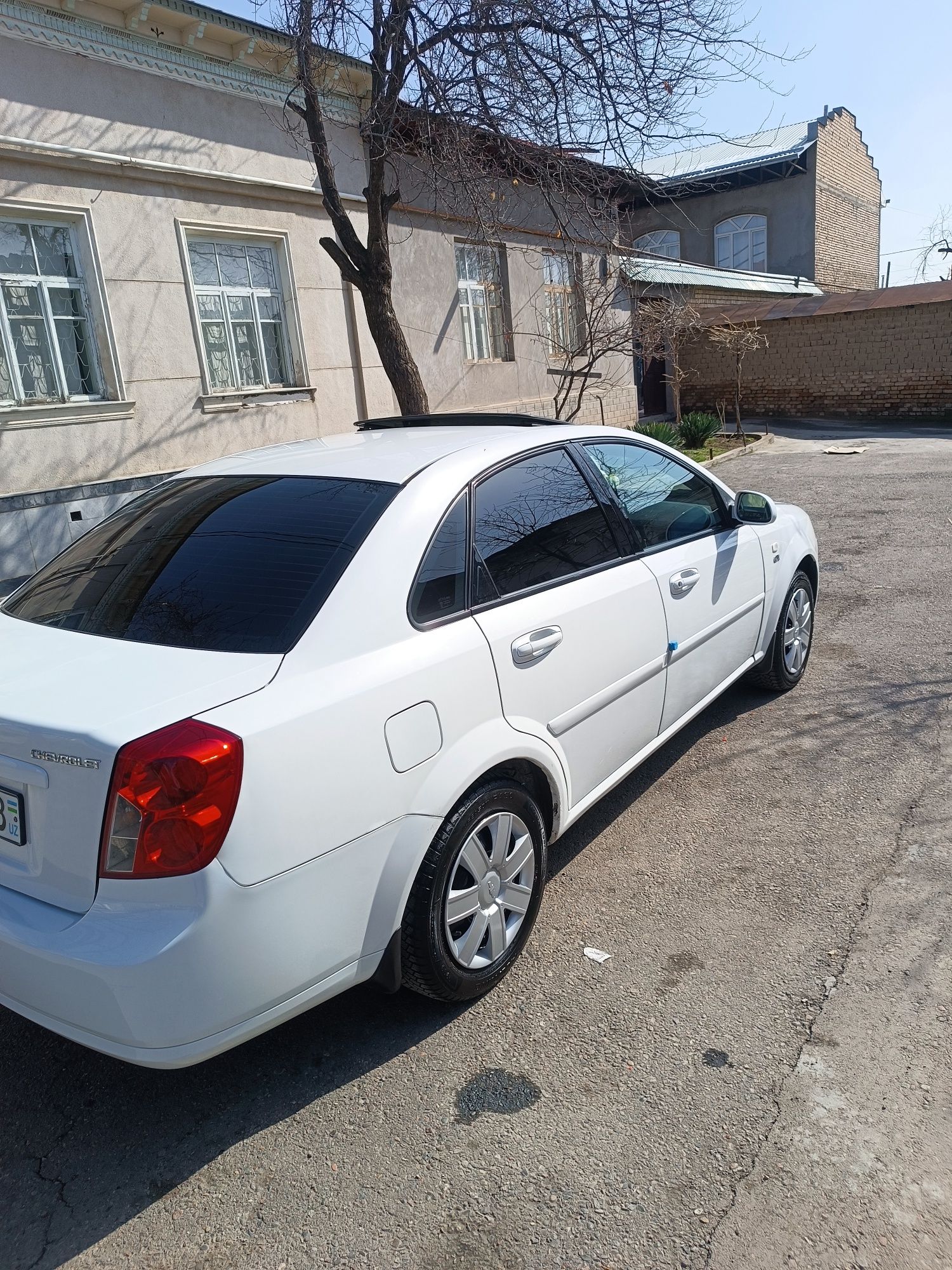 Arenda lasetti 3 pozitsa