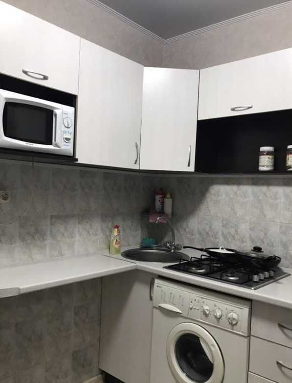 Дава се под наем Двустаен апартамент в Пловдив, Гагарин - 60 кв.м за 275.4 € - Снимка #1
