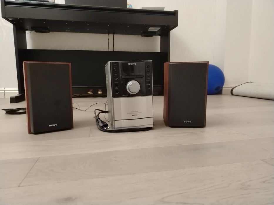 Продаю музыкальный центр и датчик