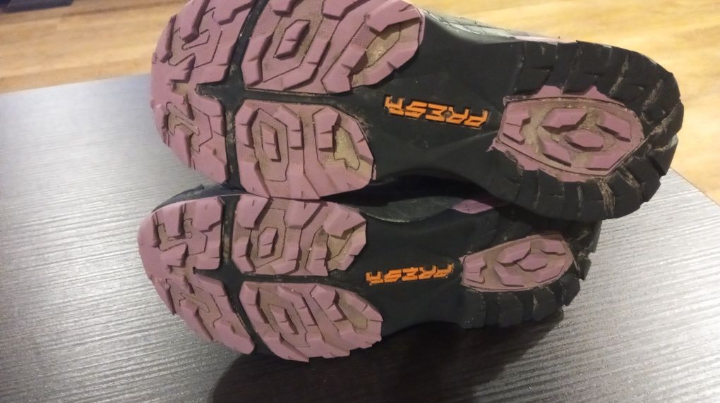 Ghete Scarpa copii