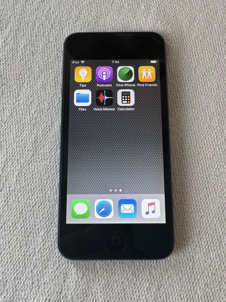 Айпод Apple iPod Touch 6th Generation Model A1574
