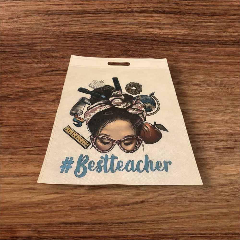 Чанти, торби и нисесери за учители “Best Teacher”