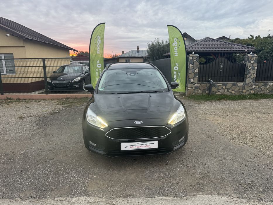 Ford Focus 2016 Benzina *Euro6*navi**led**parkassit**Rate/avans zero