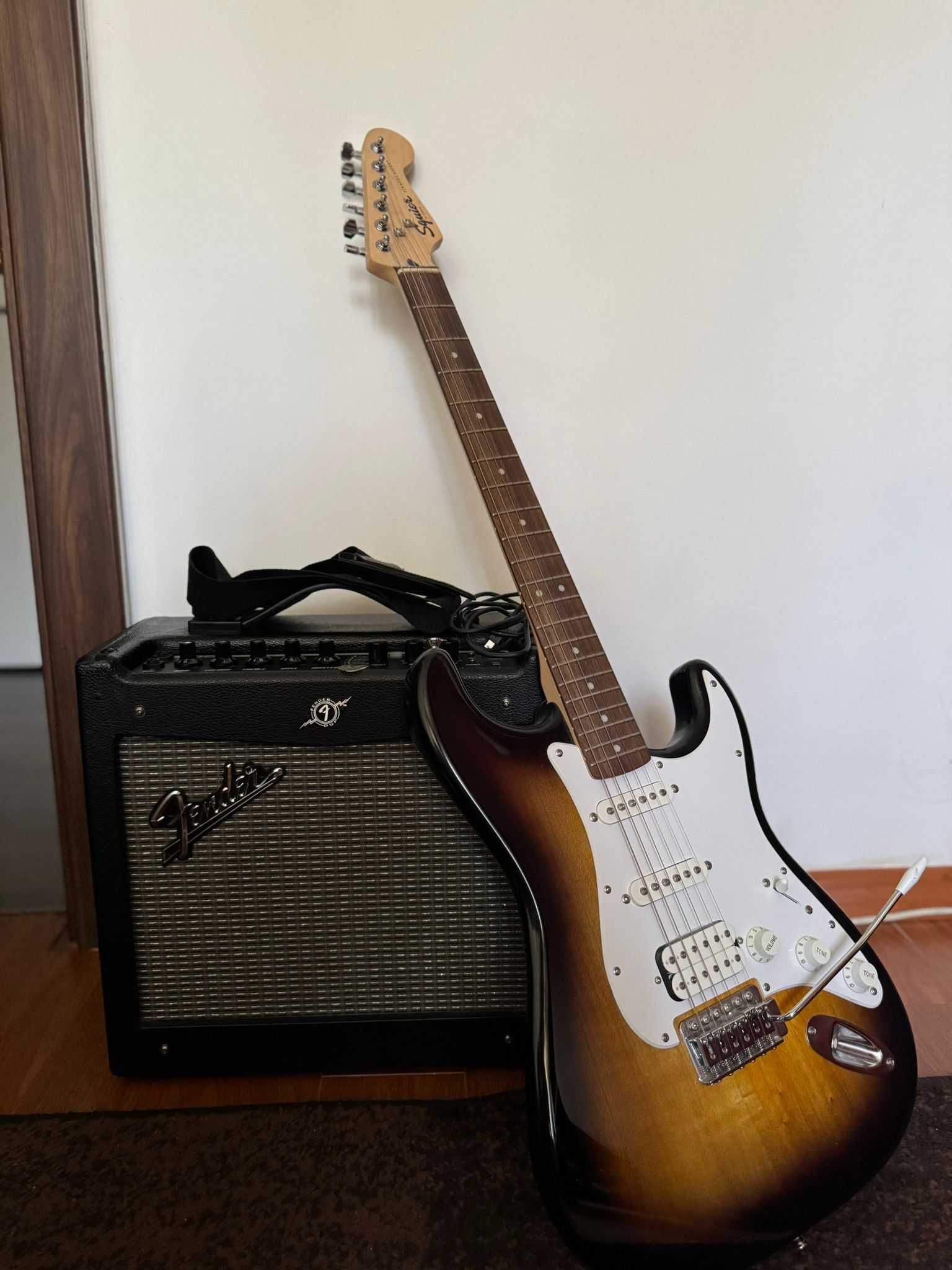 Fender Squier Bullet Stratocaster + Amp Fender MUSTANG I V2