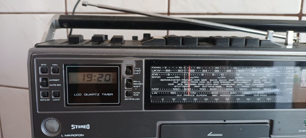 Radiocasetofon Universum CTR 2304U