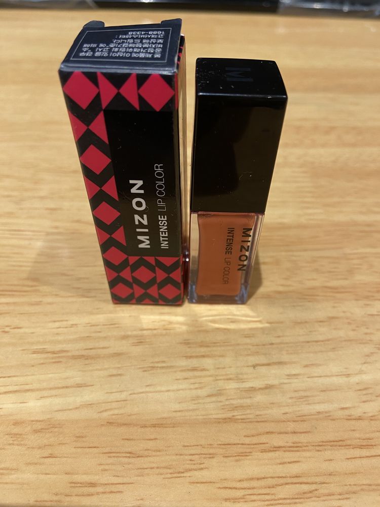 Новый Тинт для губ от Mizon и помада от Avon