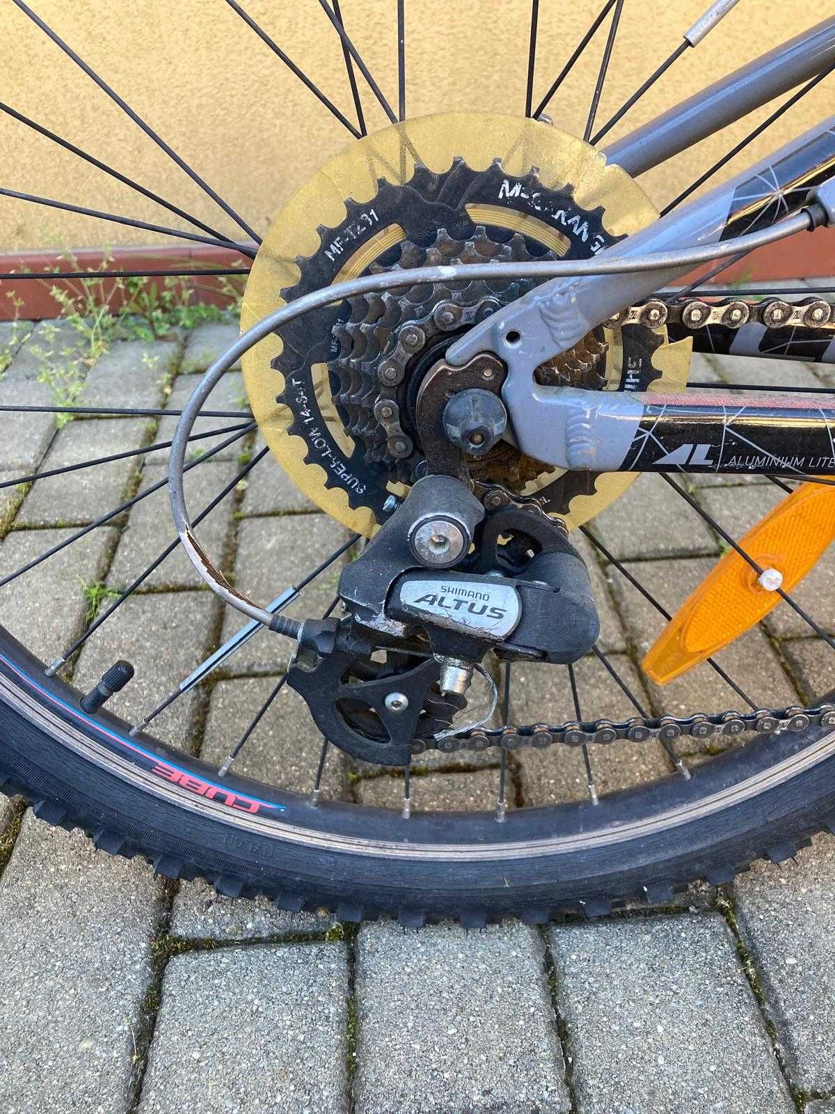 Bicicleta Cube cadru aluminiu roti 24 inch