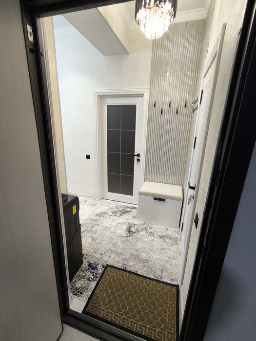 Квартира узок муддатга ижарага берилади