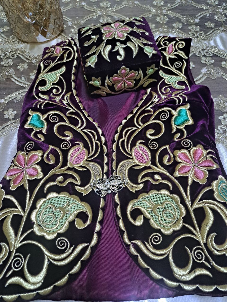 Зар халаташ, калпокаш , тураш