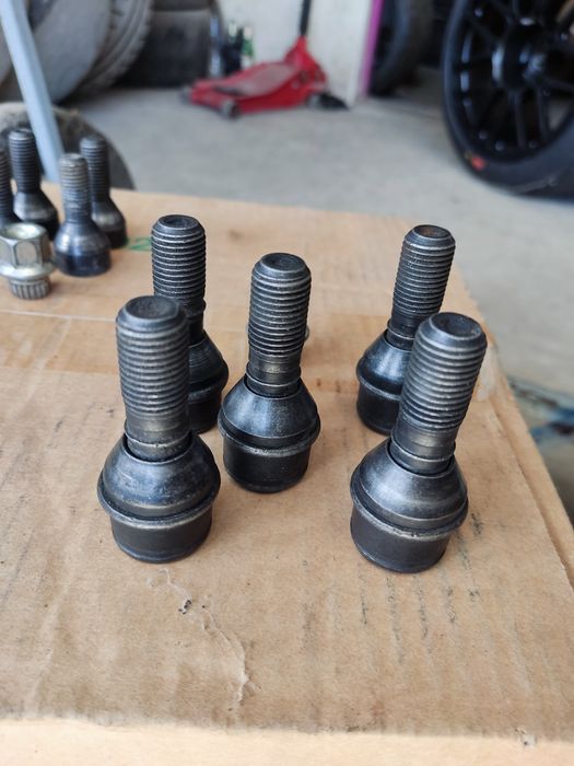 BMW Секретни болтове Оригинални