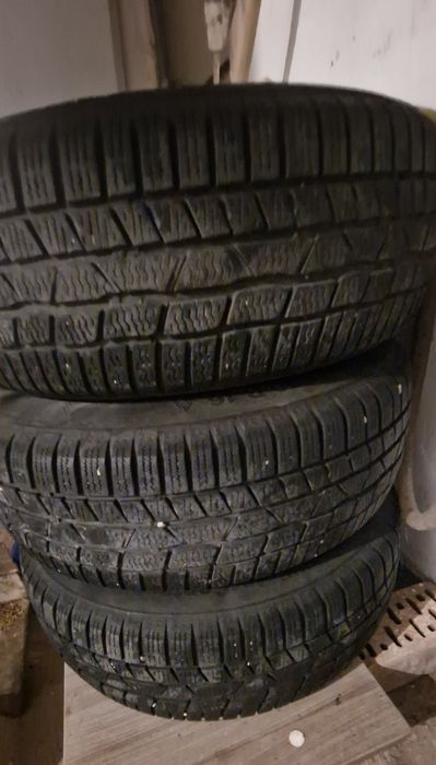 Vind 4 anvelope iarnă Continental