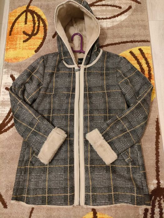 Cojoc imblanit la interior