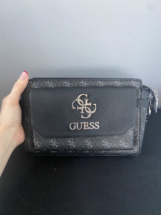 Дамска чанта Guess