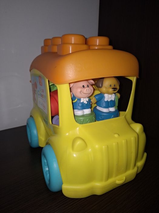 Autobuz + 10 cuburi moi Clementoni.