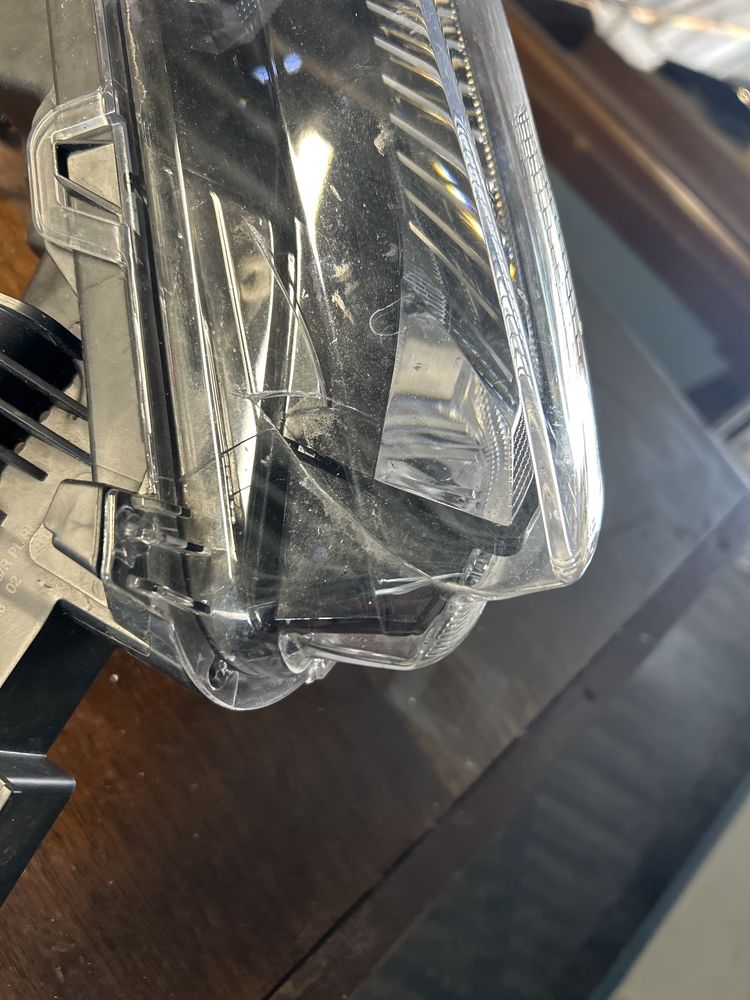 Ляв фар за Toyota corola cross full led