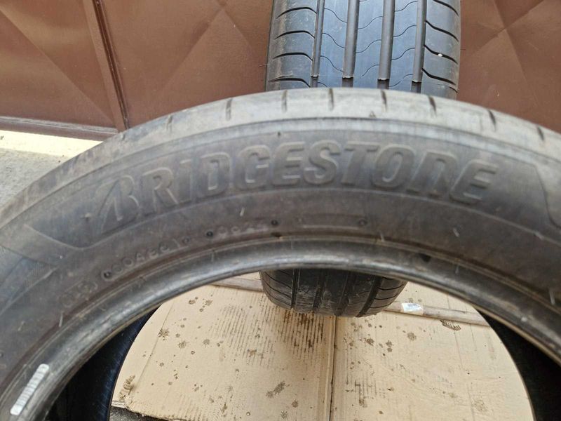 2 Bridgestone R18 225/55
летни гуми
DOT0624