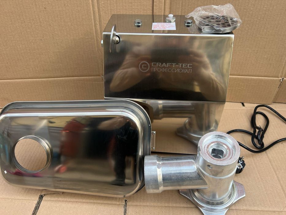 Masina de tocat carne profesionala Craf-Tec 2500w 250 kg/h INOX