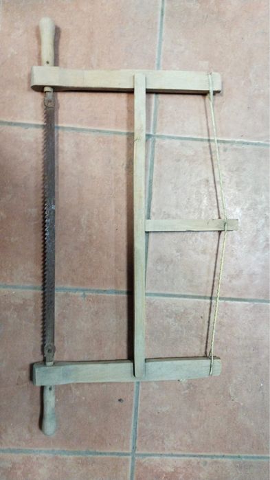 Пила плотника. В отличном состоянии. В запасной пилкой.ссср