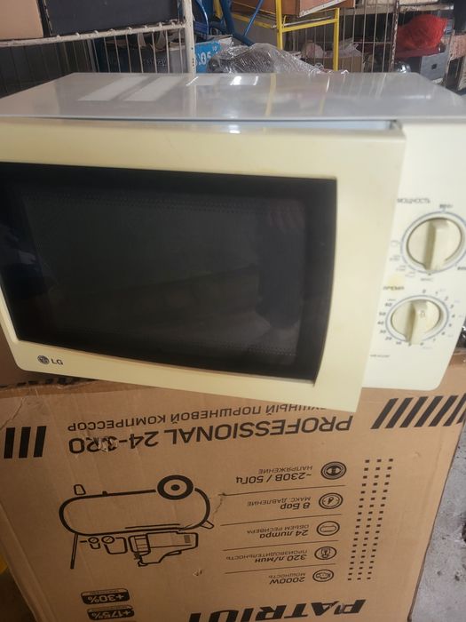 Микроволновая печь б/у