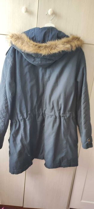 Geaca bleumarin cu gluga cu blana artificiala tip army Springfield